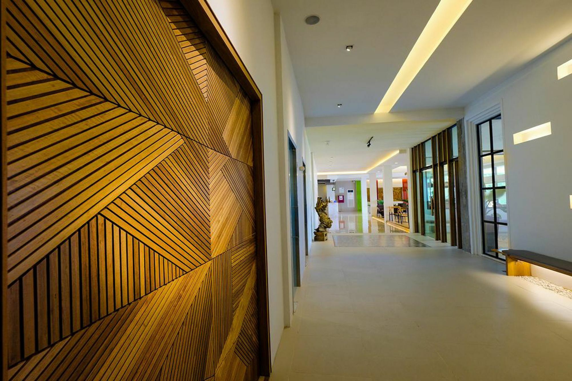 The Rich Hotel Nakhonratchasima Exteriör bild